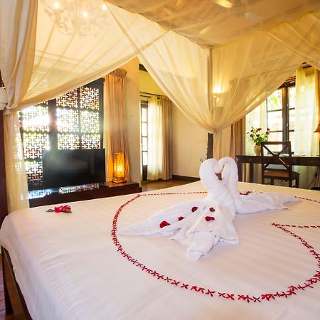Le Belhamy Beach Resort & Spa, Hoi An An Bàn Buitenkant foto