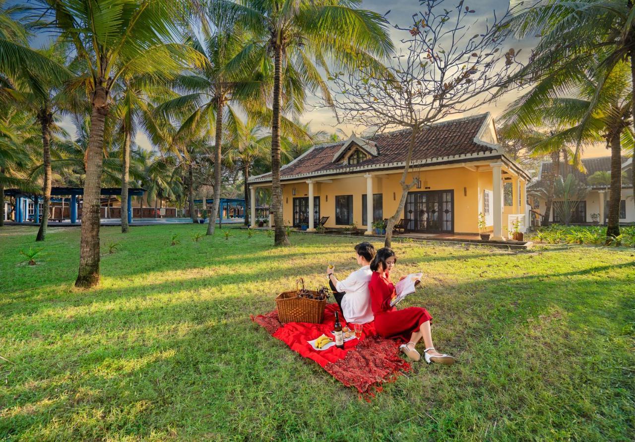 Le Belhamy Beach Resort & Spa, Hoi An An Bàn Buitenkant foto