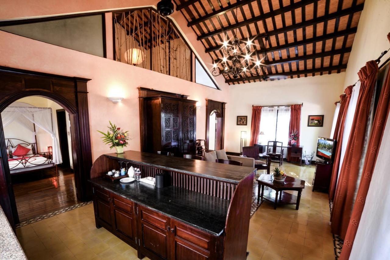 Le Belhamy Beach Resort & Spa, Hoi An An Bàn Buitenkant foto